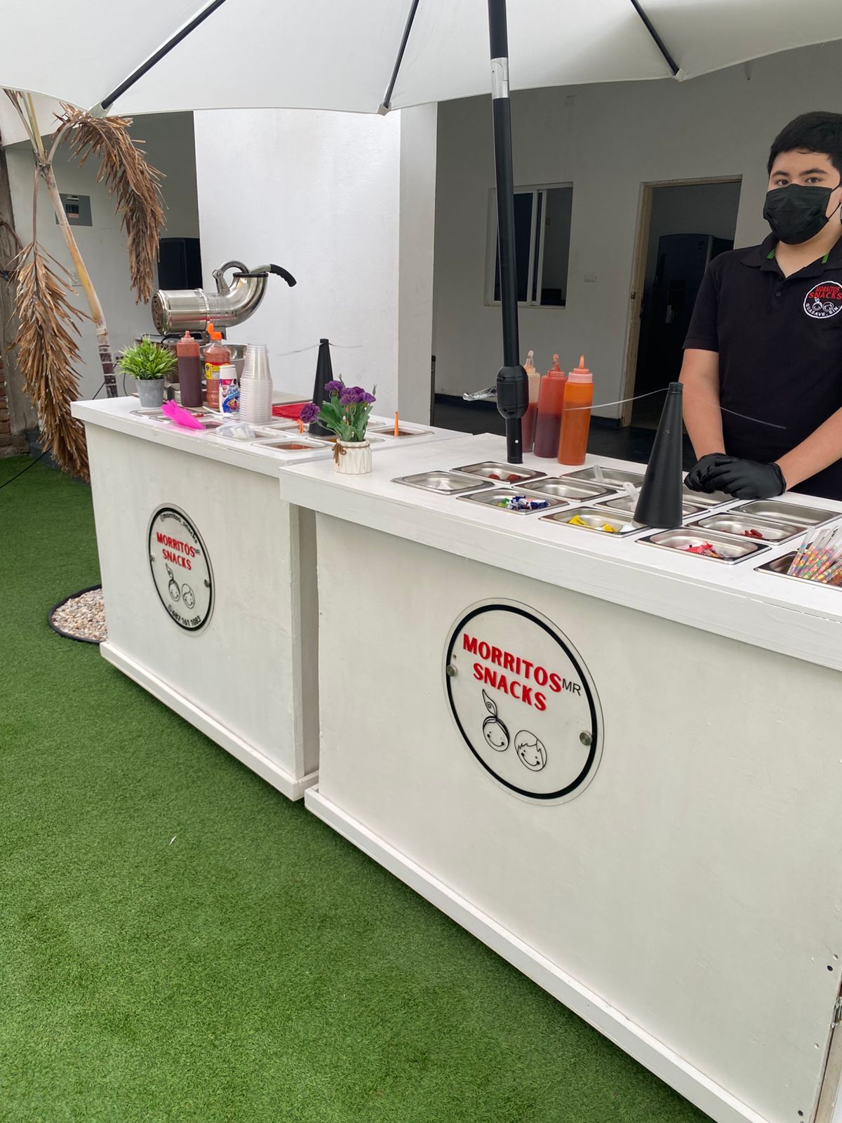 Doble barra de snacks montada en evento